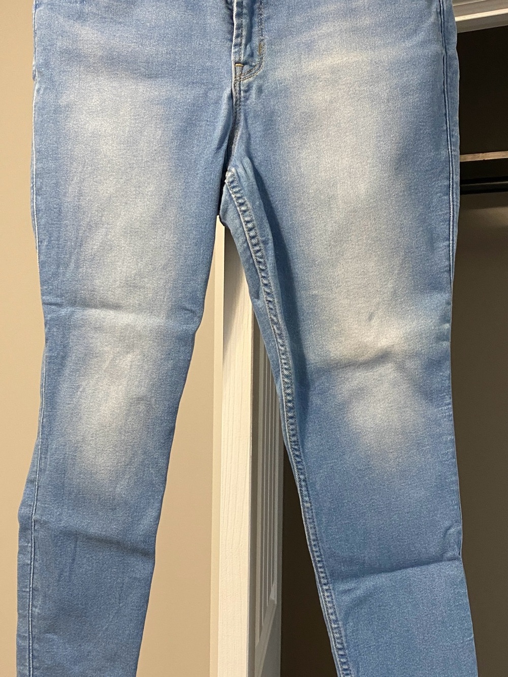 Old Navy Light Blue Skinny Jeans